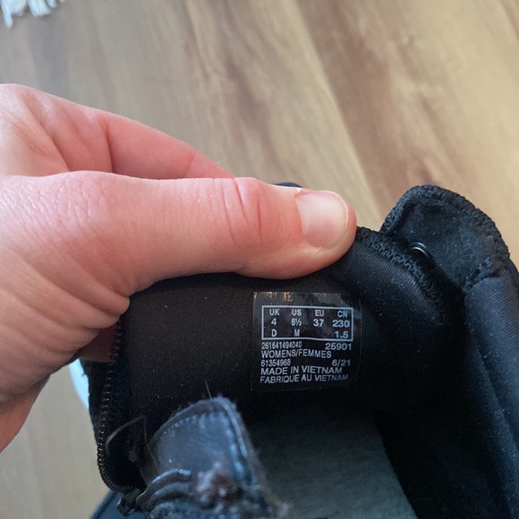 Clarks high top sneakers 6 1/2 - Picture 3 of 5